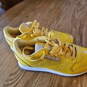 Reebok Vibrant Yellow Athletic Shoes